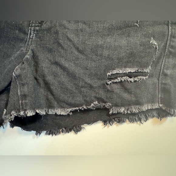 Aerie Daydream Denim Short - Picture 6 of 10